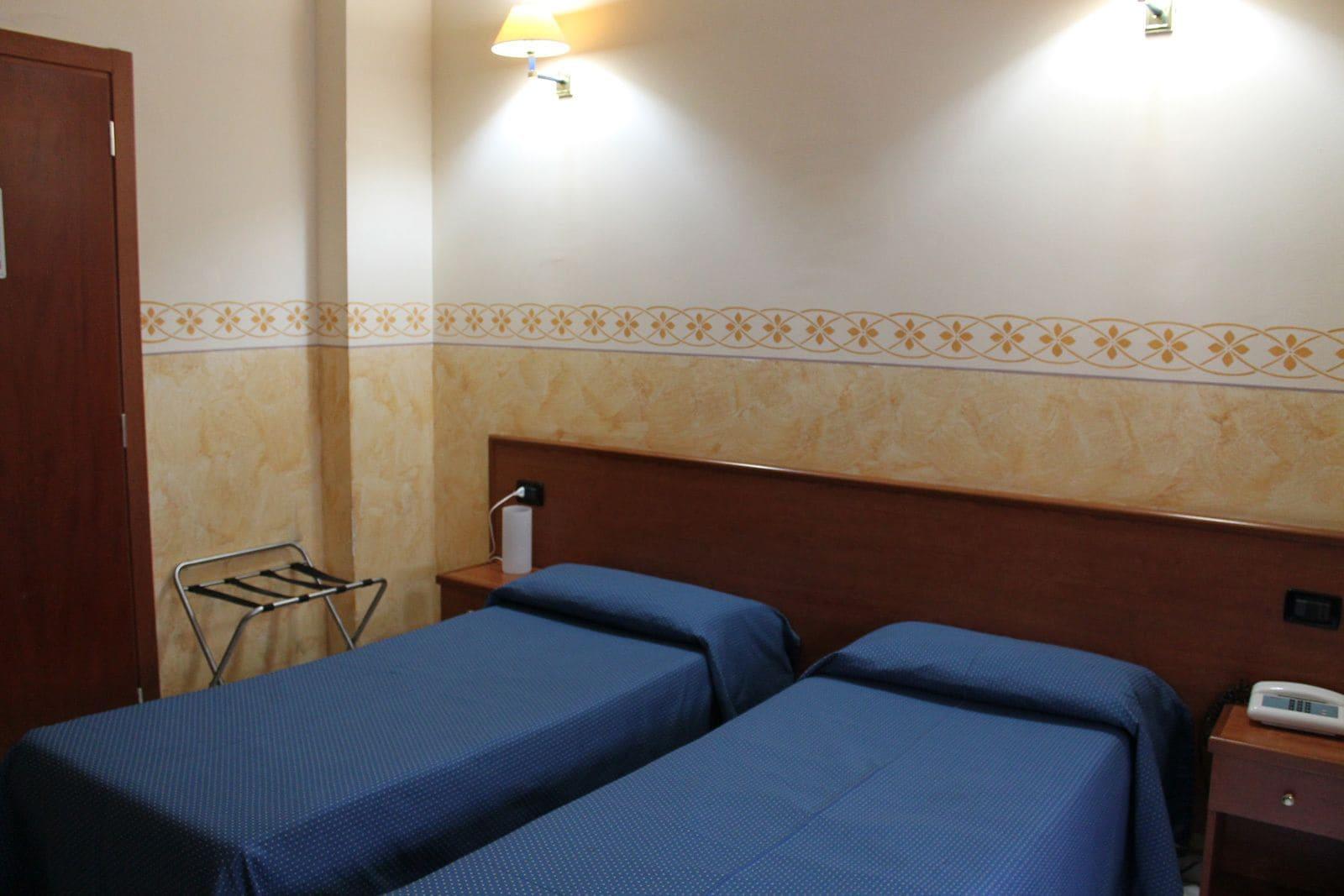 רג'יו די קאלאבריה Hotel Lungomare מראה חיצוני תמונה