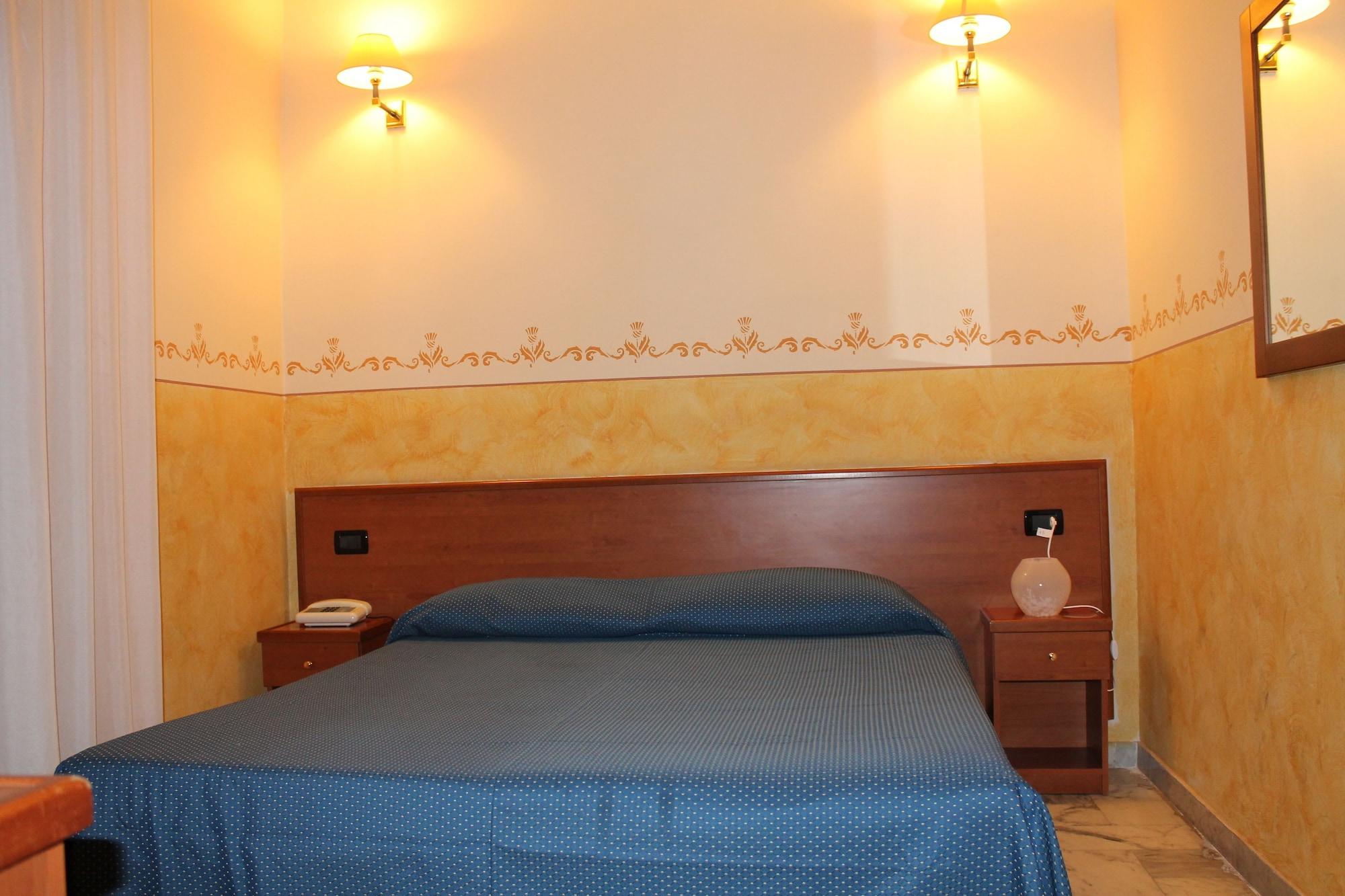 רג'יו די קאלאבריה Hotel Lungomare מראה חיצוני תמונה