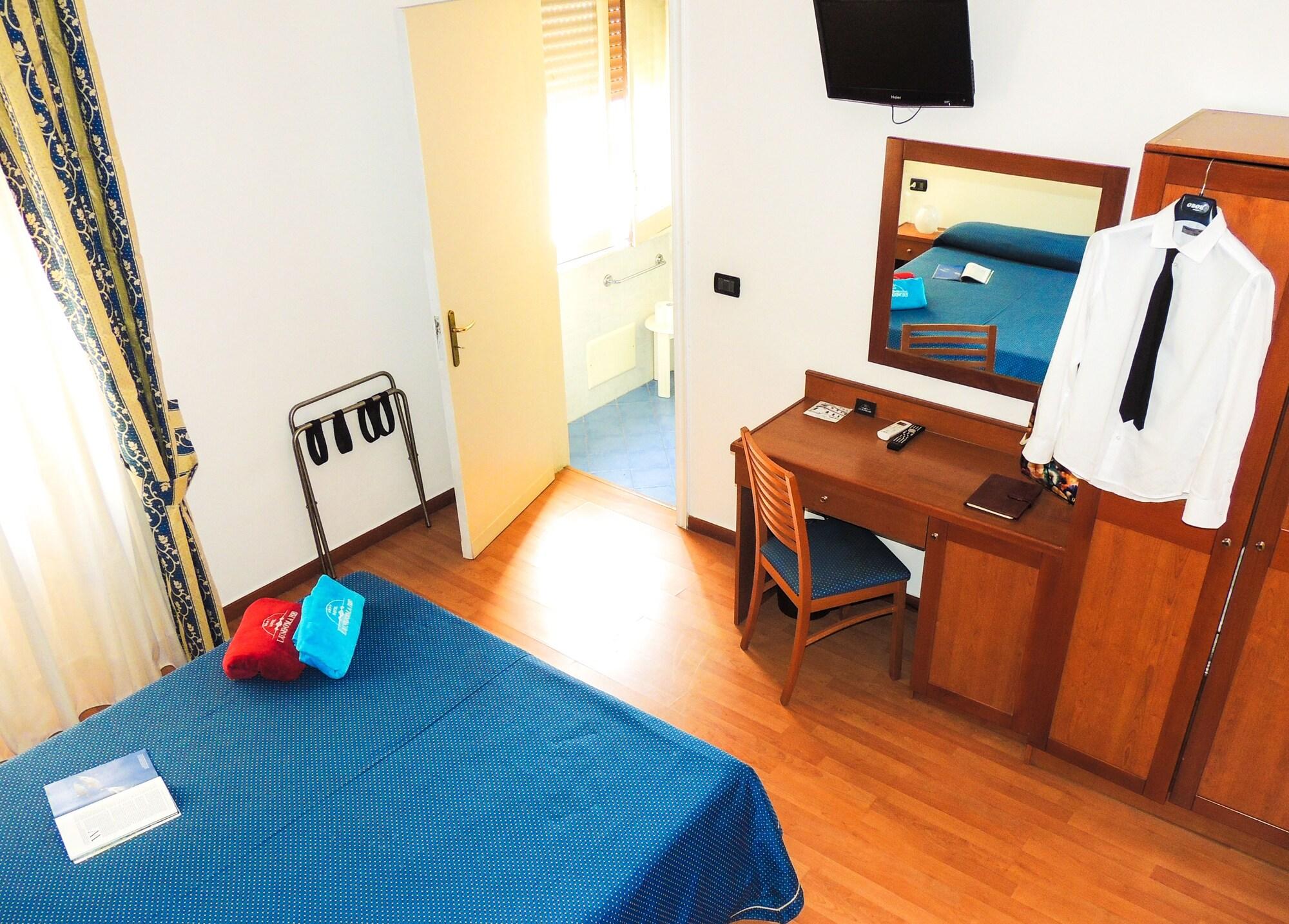 רג'יו די קאלאבריה Hotel Lungomare מראה חיצוני תמונה