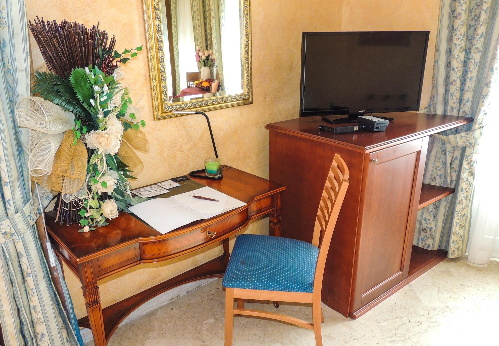 רג'יו די קאלאבריה Hotel Lungomare מראה חיצוני תמונה