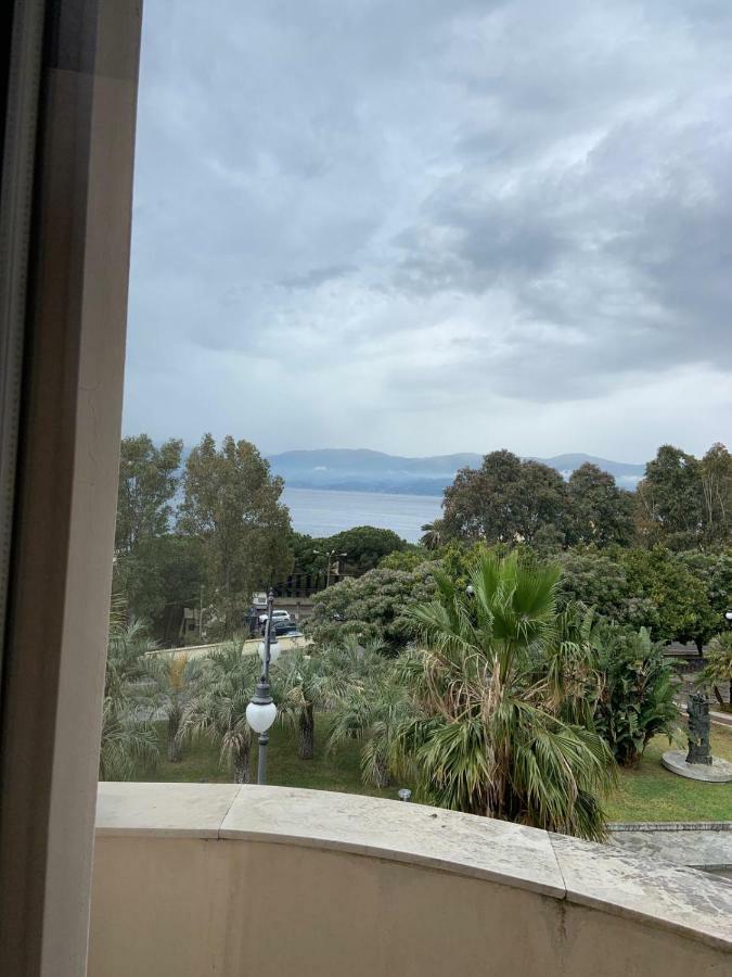 רג'יו די קאלאבריה Hotel Lungomare מראה חיצוני תמונה